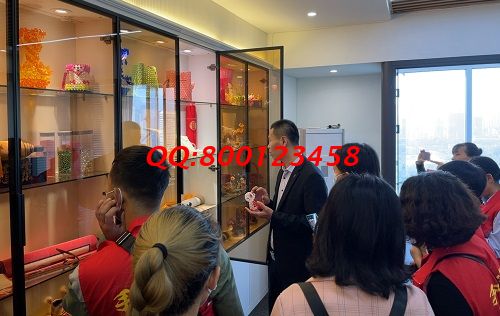 10月10日，加工費(fèi)結(jié)算，這個正規(guī)手工活外發(fā)加工企業(yè)的手工活代加工項(xiàng)目是這樣的，圖為手工之家優(yōu)秀繡娘培訓(xùn)會剪影